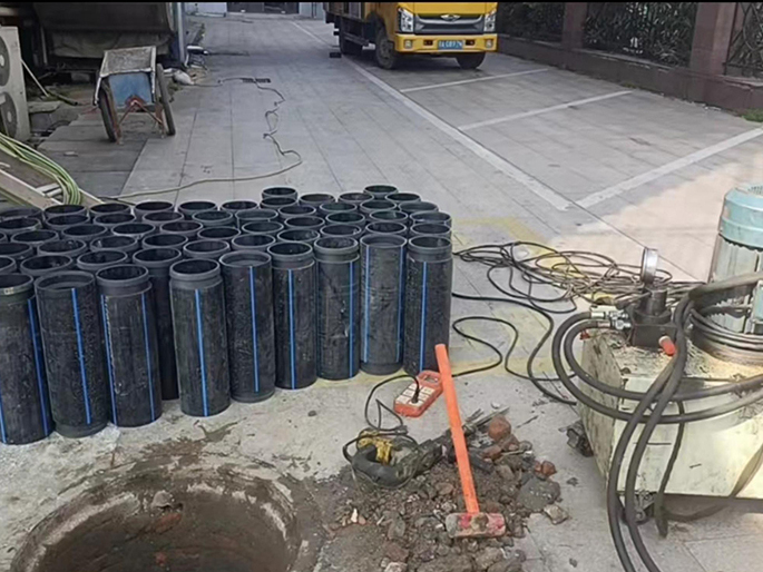横县PE置换管厂家 DN315置换管 非开挖管短管置换